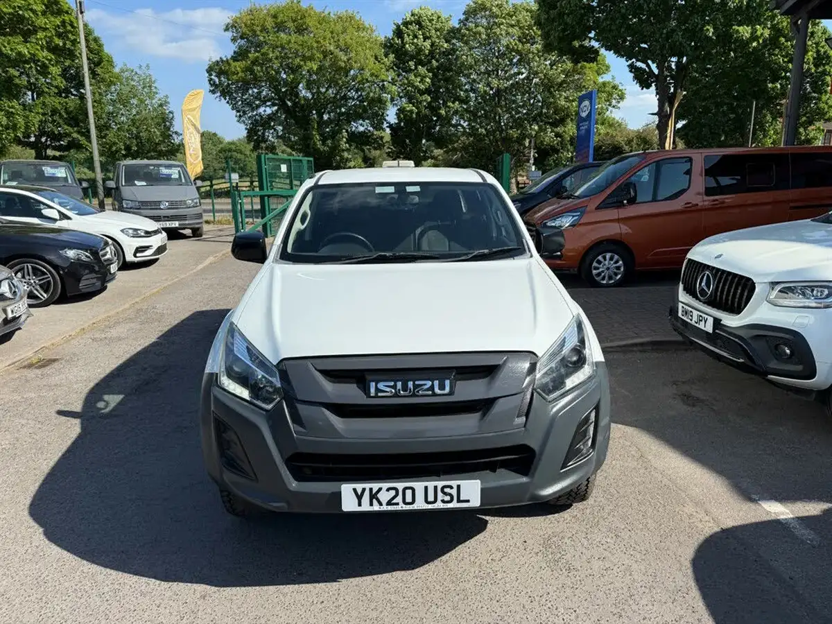 2020-isuzu-d-max-19td-utility-162-bhpeu6-4x4-double-pickup-big-10