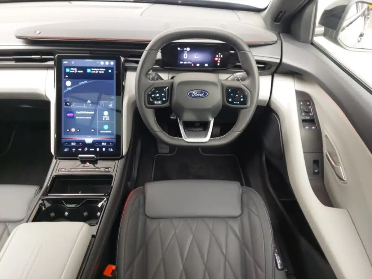 2024-ford-explorer-e-premium-286ps-77kwh-big-6