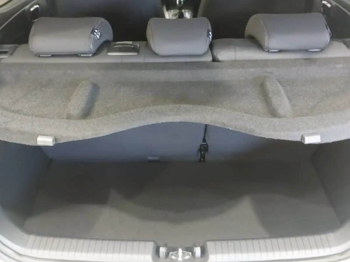 2024-hyundai-i10-12-premium-79ps-auto-big-7