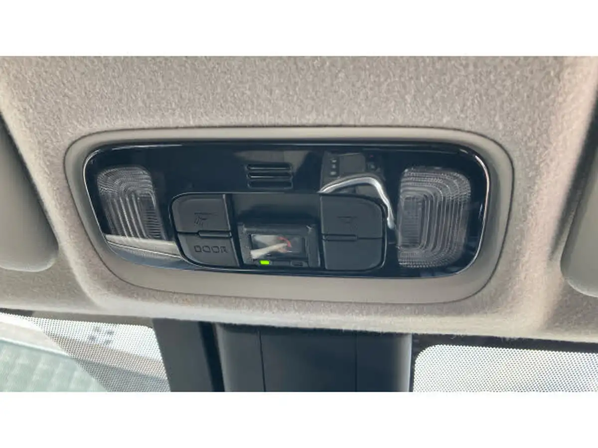 2022-toyota-yaris-cross-15-vvt-i-icon-big-38