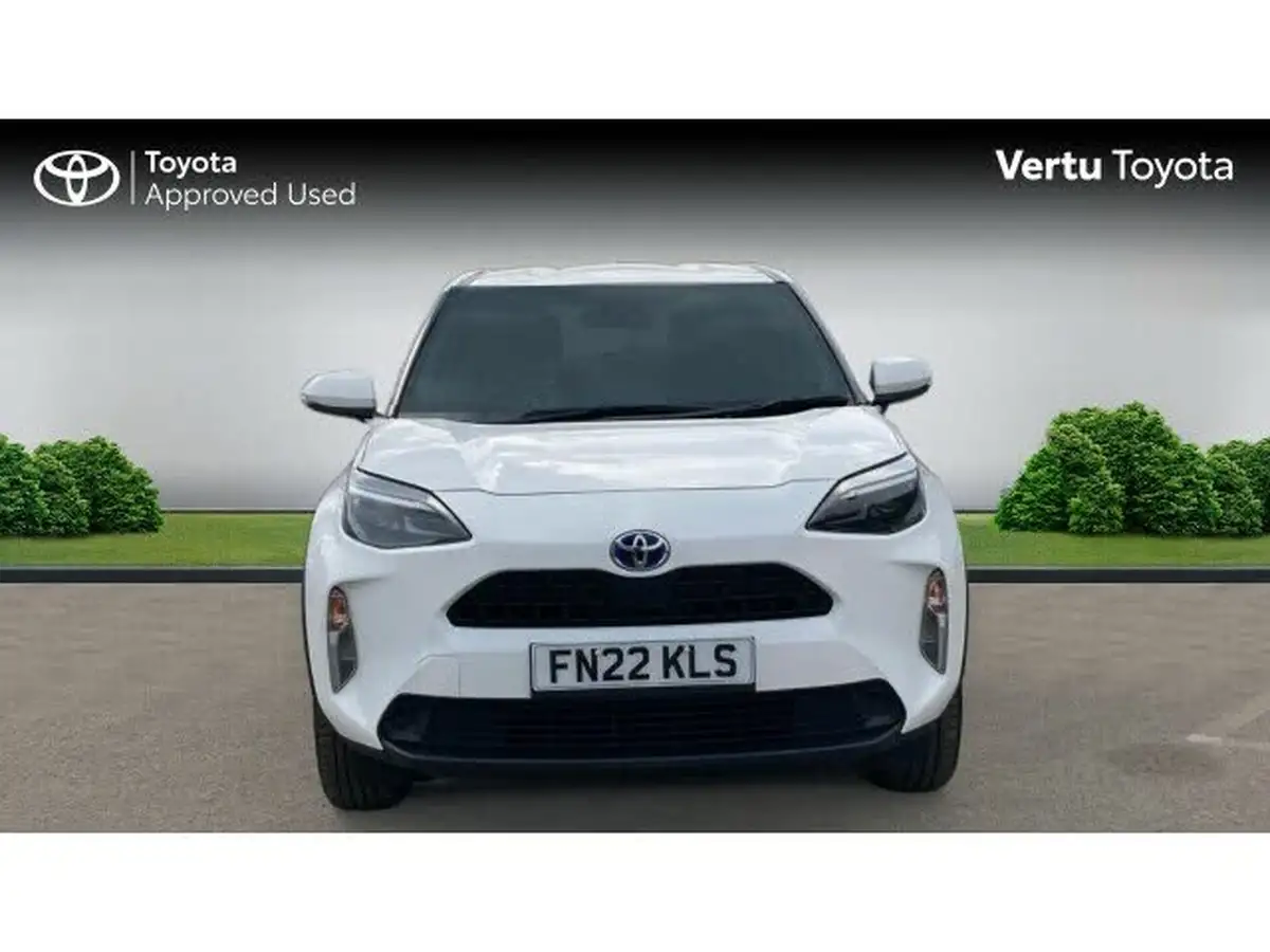 2022-toyota-yaris-cross-15-vvt-i-icon-big-14