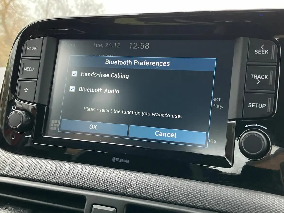 2021-hyundai-i10-12-se-connect-auto-big-33