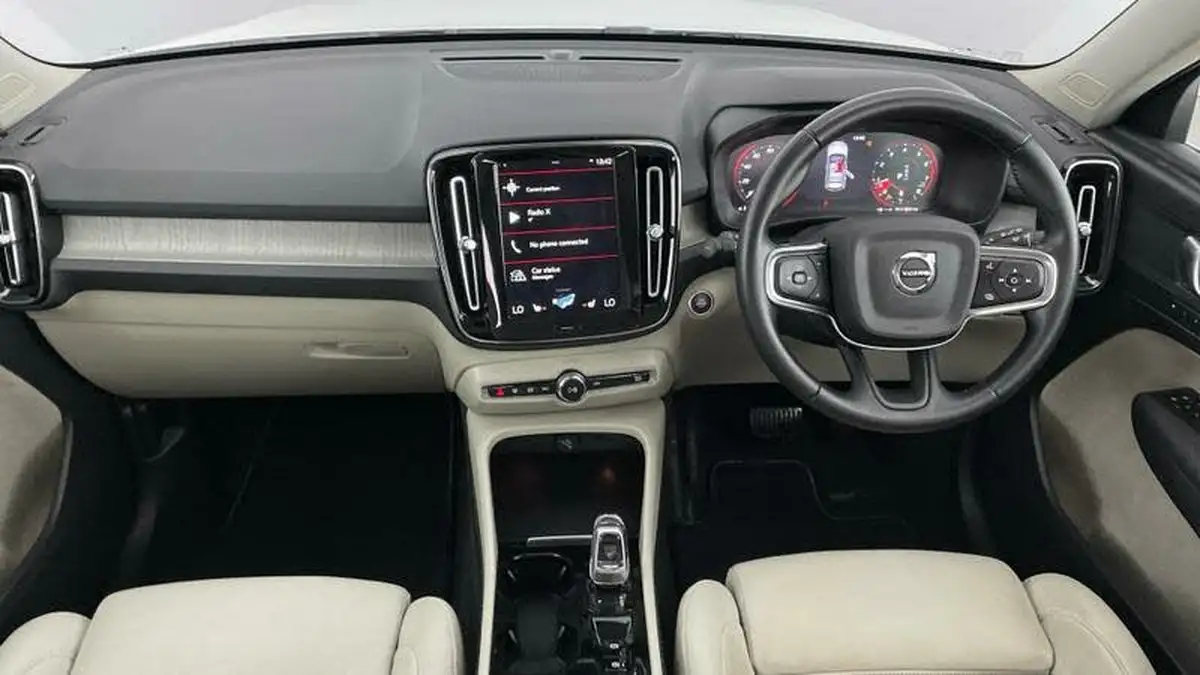 2020-volvo-xc40-20-b4-inscription-pro-big-7