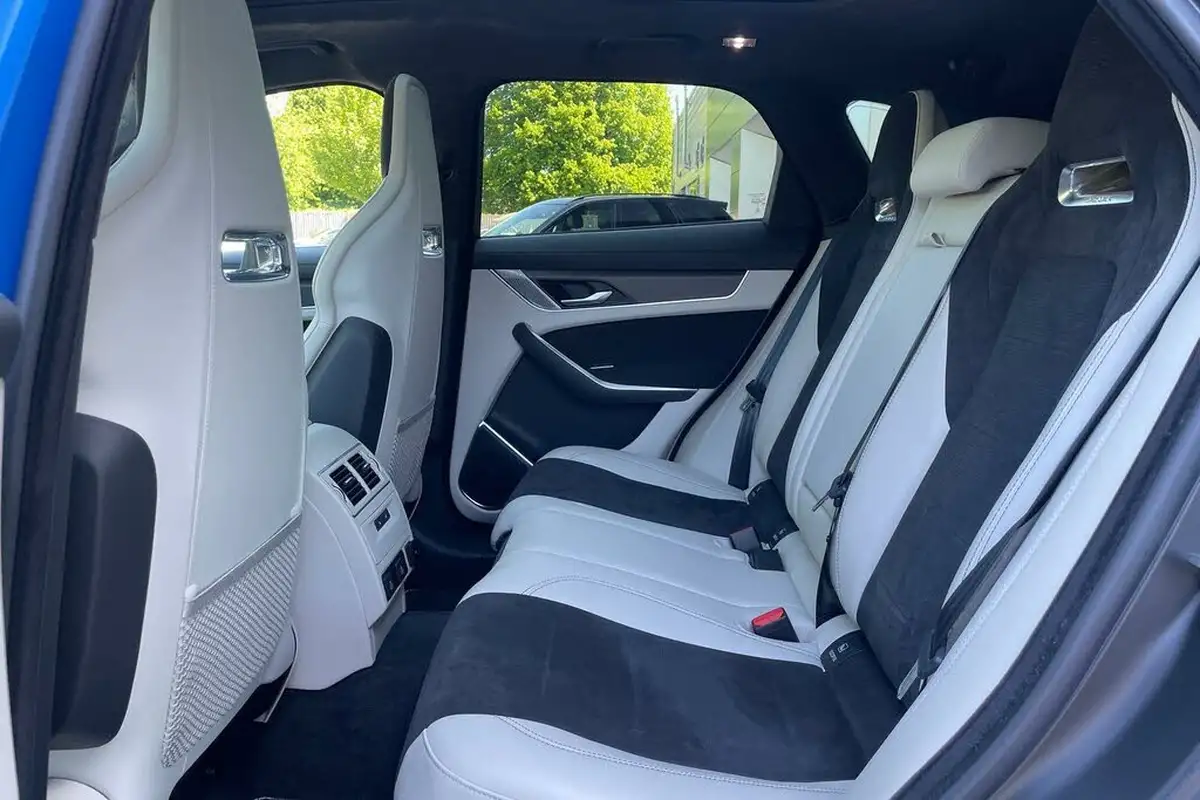 2024-jaguar-f-pace-50-v8-p575-svr-575-edition-big-55