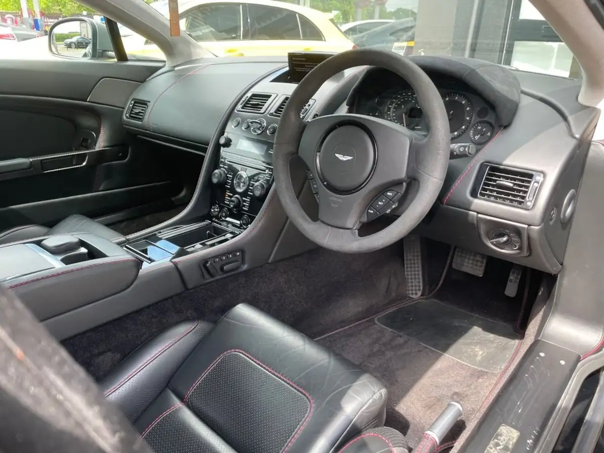 2014-aston-martin-vantage-47-vantage-n430-sportshift-big-2