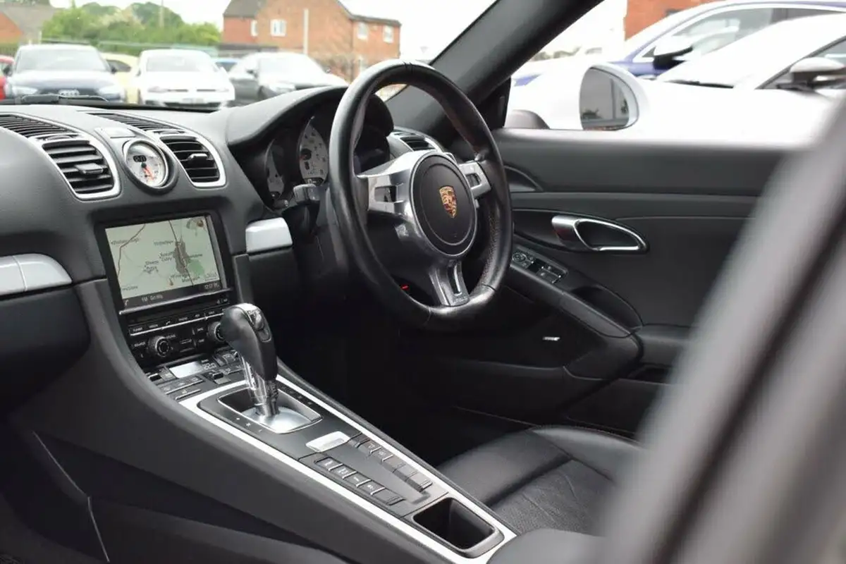 2015-porsche-cayman-27-pdk-big-28