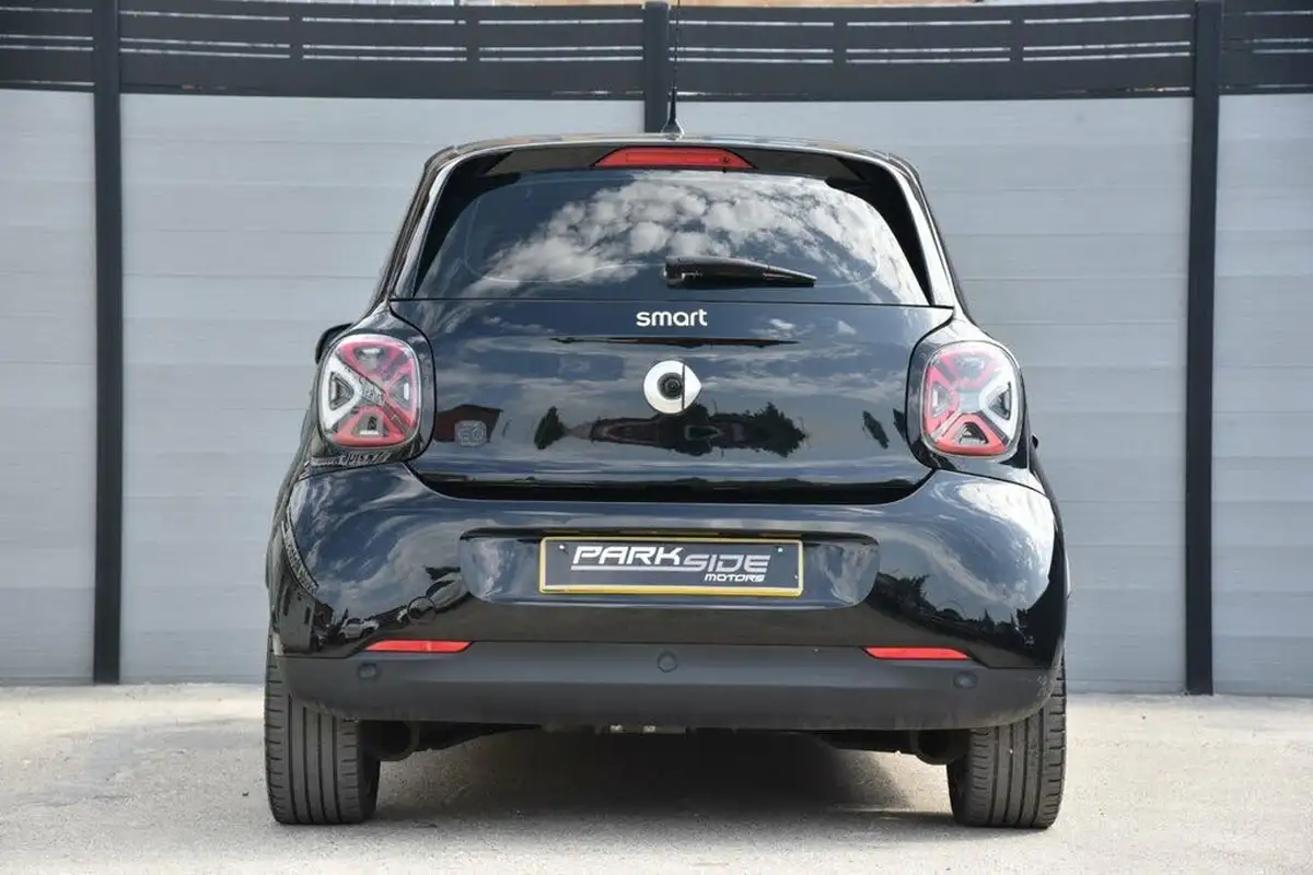 2020-smart-forfour-eq-prime-exclusive-big-10
