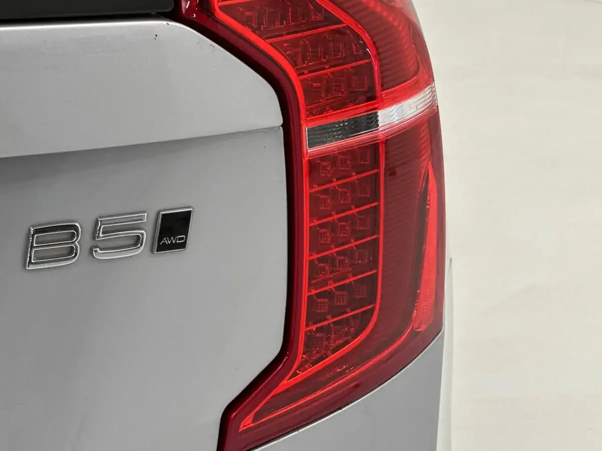 2023-volvo-xc90-20-b5-core-big-35