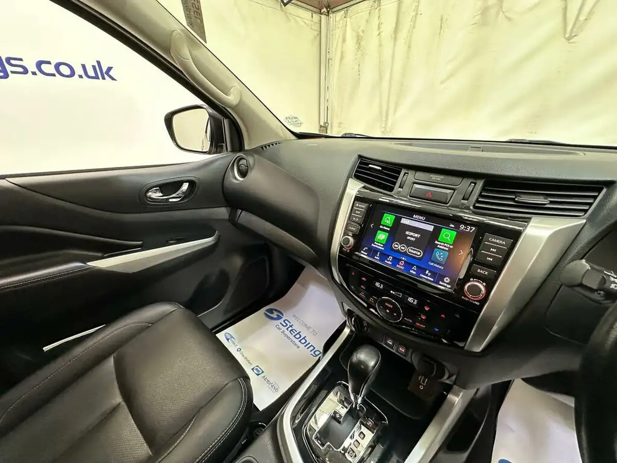 2019-nissan-navara-23dci-tt-tekna-8-navileather-auto-big-15