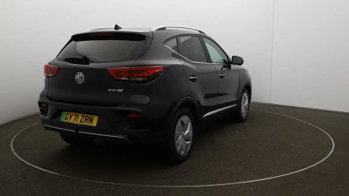 2022-mg-zs-suv-e-trophy-ev-176ps-big-55
