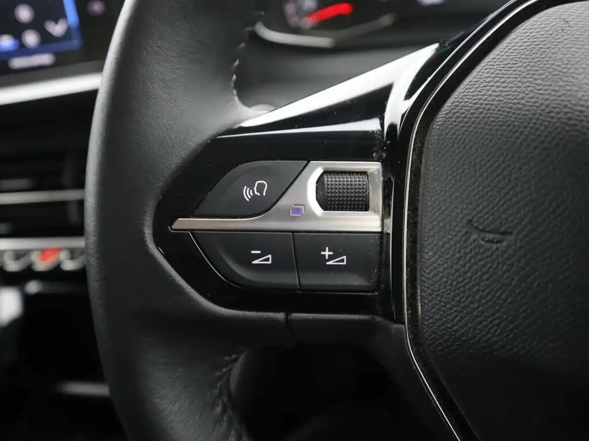 2022-peugeot-208-12-puretech-active-premium-75bhp-big-29
