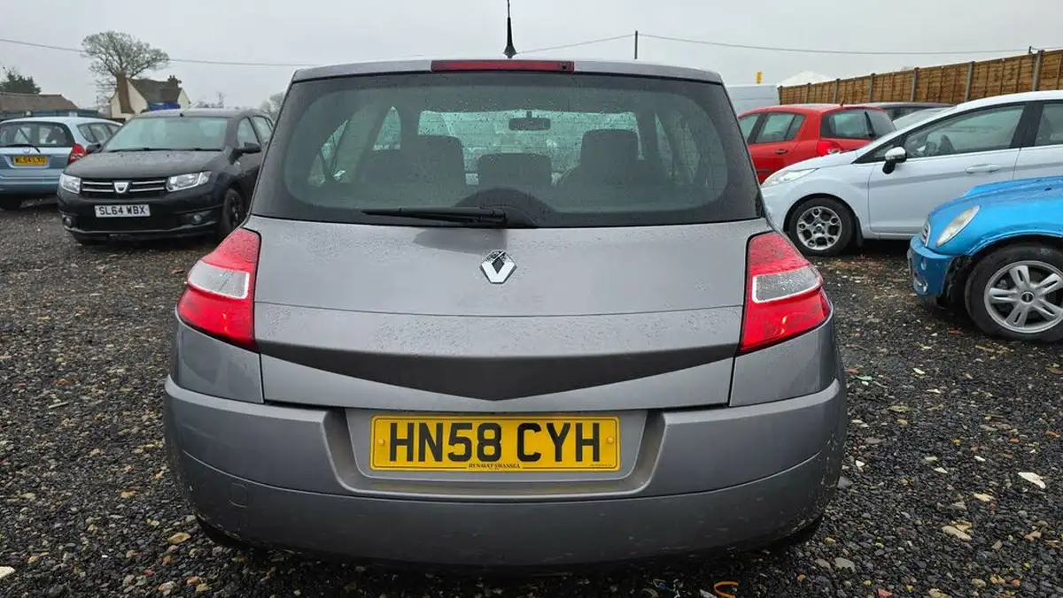 2008-renault-megane-16-new-expression-hatchback-3d-big-11