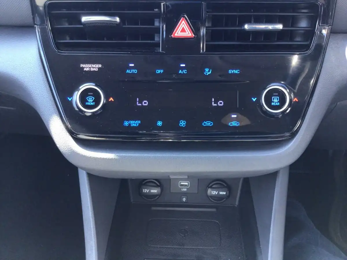 2020-hyundai-ioniq-16-gdi-premium-se-hybrid-big-32