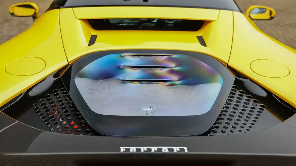 2021-ferrari-sf90-stradale-big-9