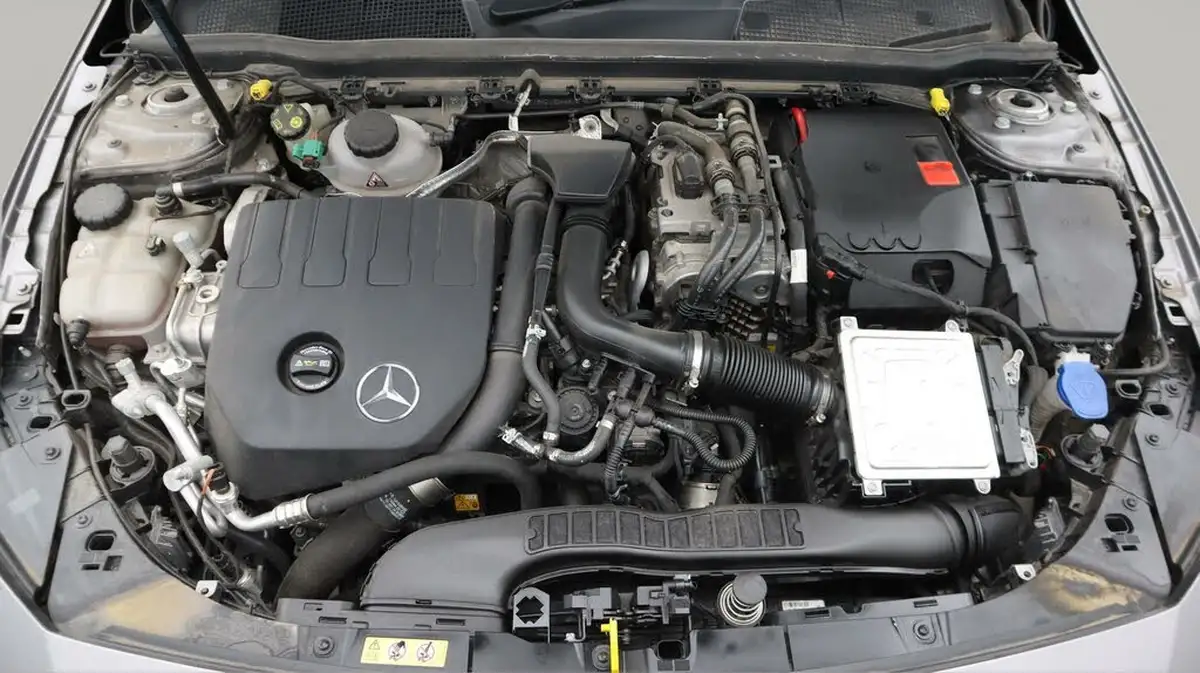 2021-mercedes-benz-a-class-20-a250-amg-line-executive-edition-saloon-4d-big-19