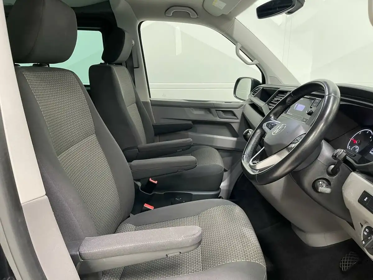 2021-volkswagen-transporter-20tdi-t32-highline-bmt-swb-150pseu6dt-e-kombi-big-24