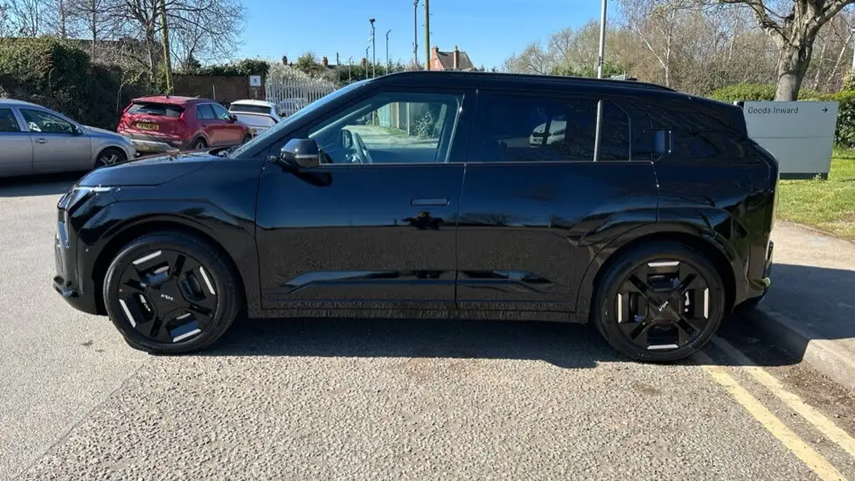 2025-kia-ev3-e-gt-line-s-big-28