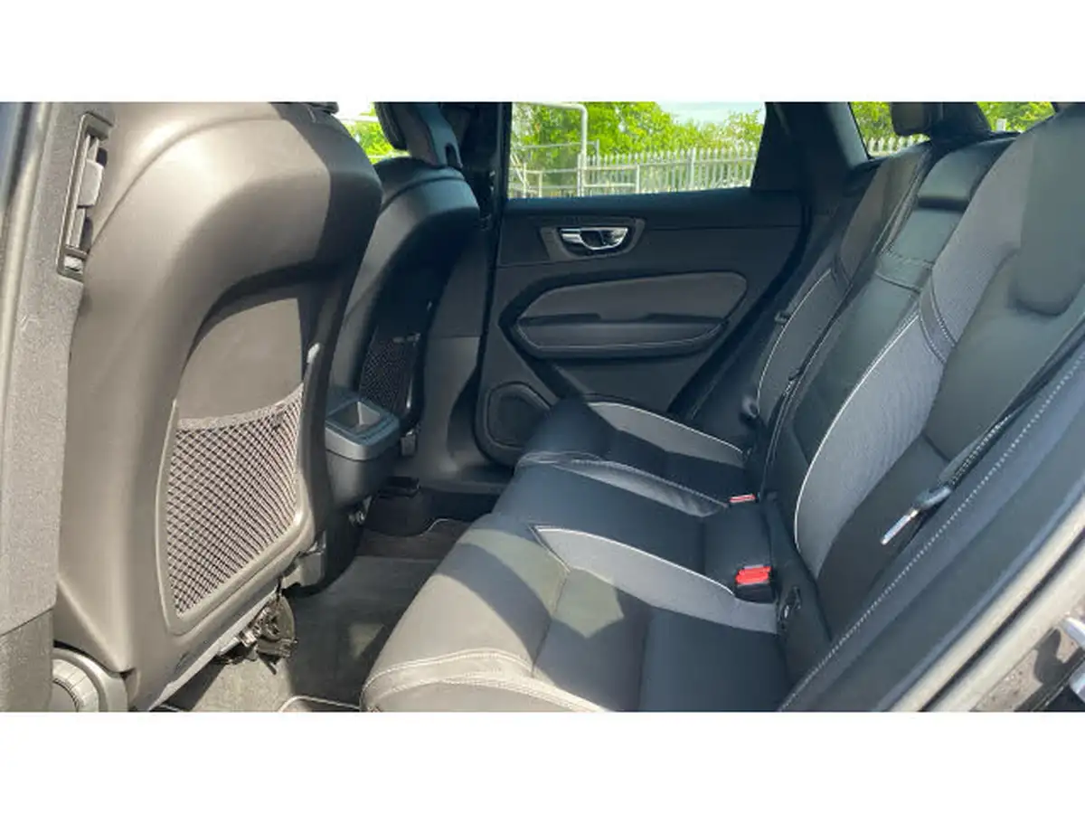 2019-volvo-xc60-20-t5-r-design-awd-big-9