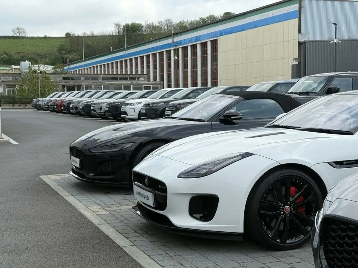 2020-jaguar-i-pace-ev400-s-big-71
