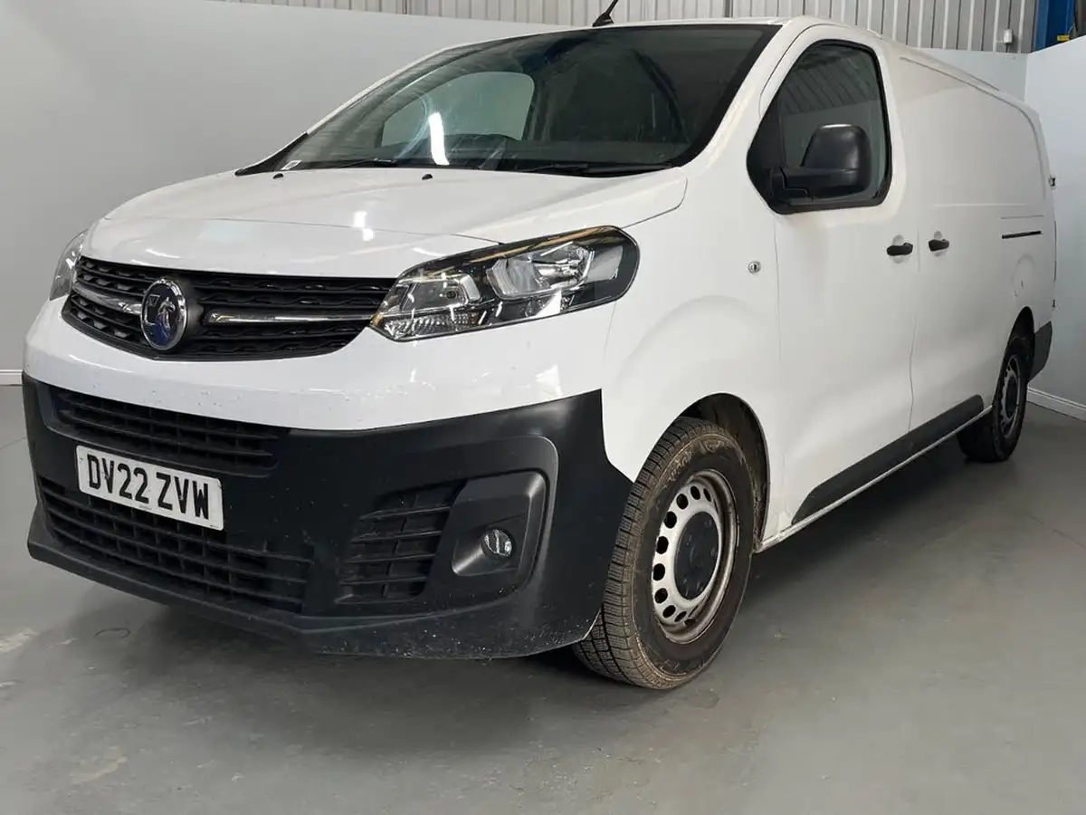 2022-vauxhall-vivaro-15td-2900-l2h1-dynamic-big-2