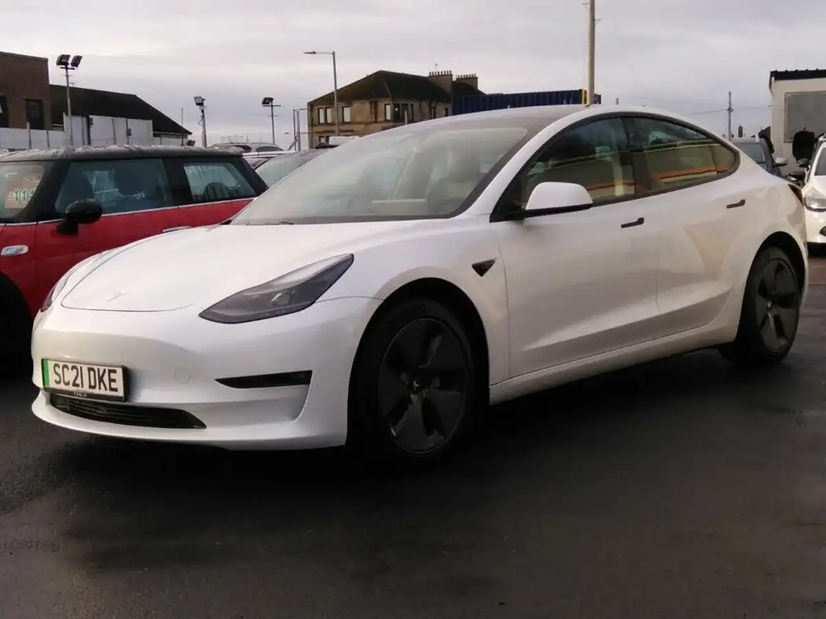 2021-tesla-model-3-e-long-range-4x4-big-6
