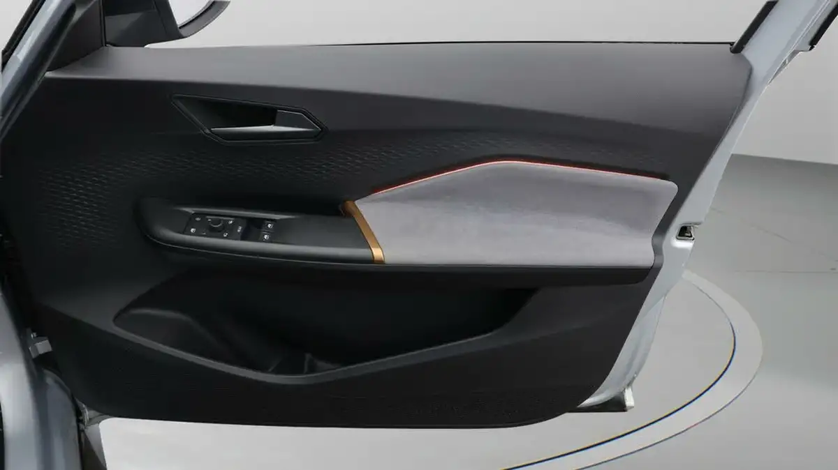 2022-cupra-born-e-v1-big-14