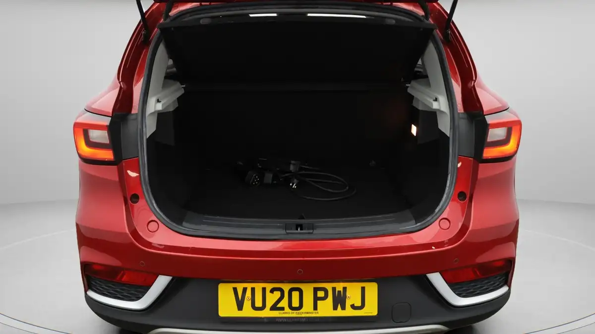 2020-mg-zs-suv-e-exclusive-ev-big-16