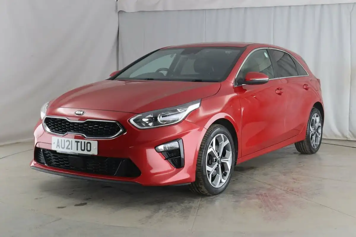 2021-kia-ceed-16crdi-3-48v-mhev-hatchback-big-2