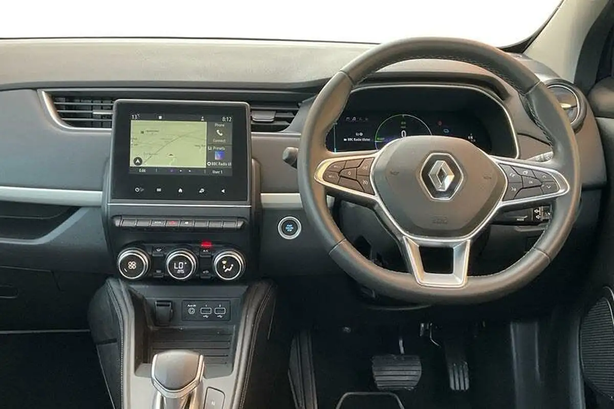 2022-renault-zoe-e-iconic-135ps-r135ev50-rapid-charge-big-10