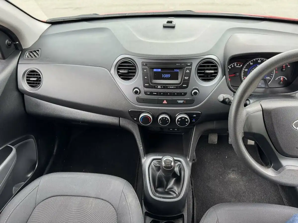2018-hyundai-i10-10-s-big-45