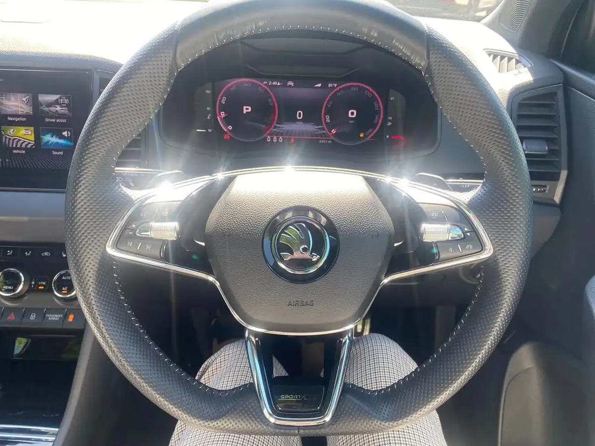 2023-skoda-karoq-15-tsi-sportline-dsg-big-15