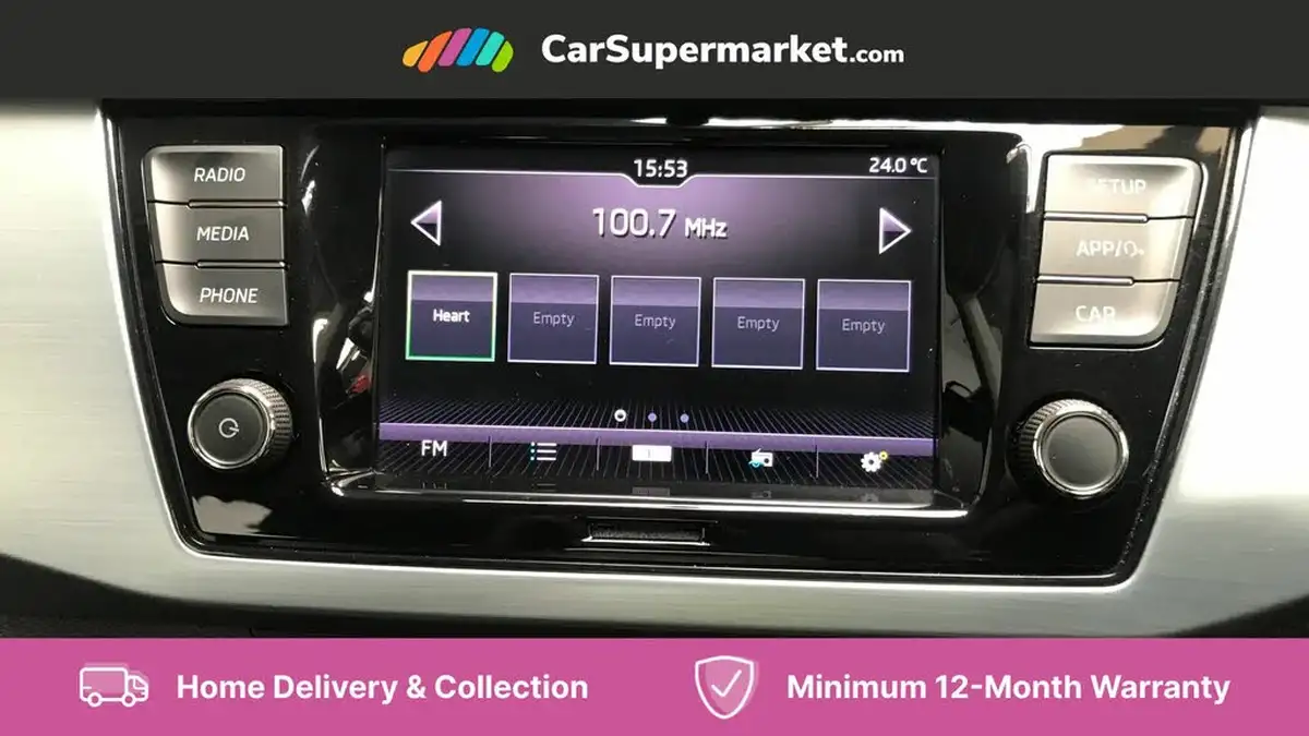 2018-skoda-fabia-10-mpi-colour-edition-big-35
