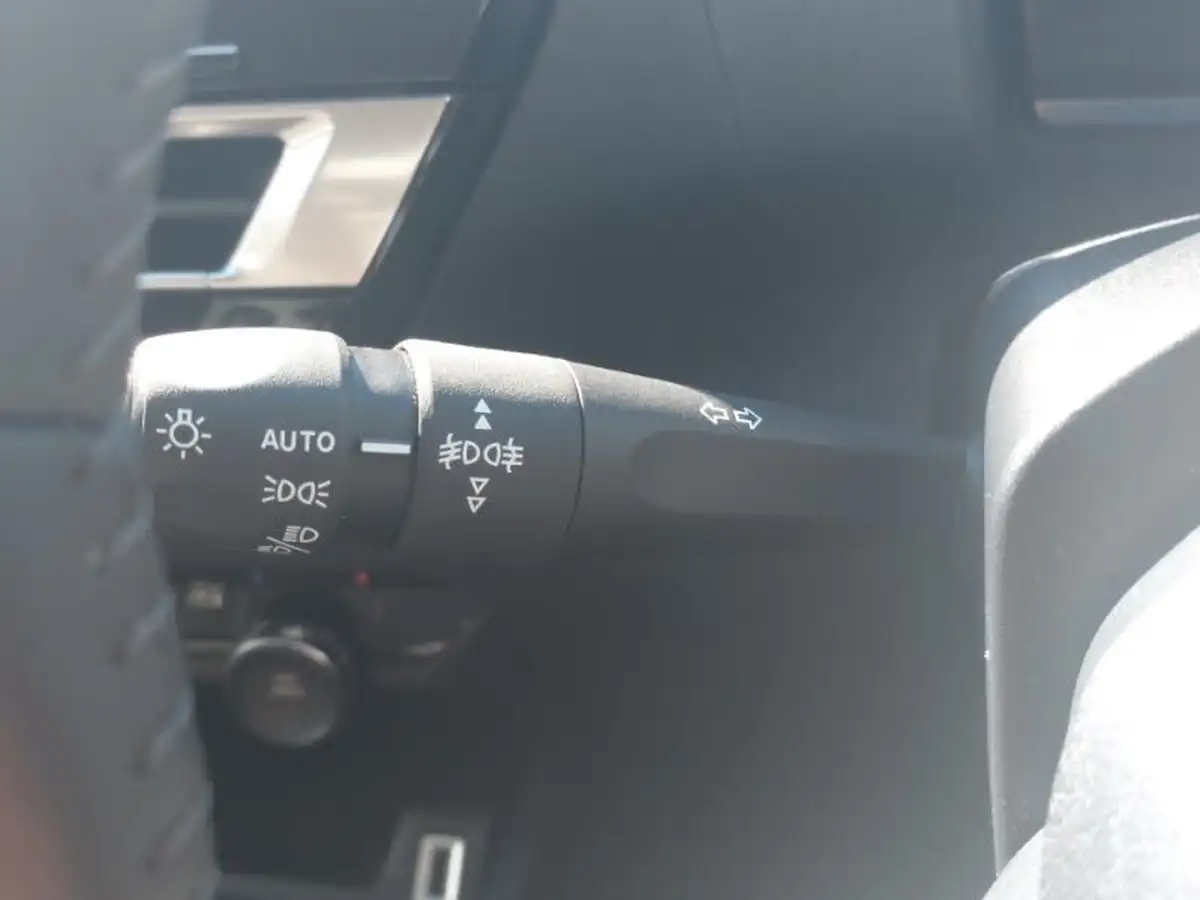 2024-citroen-c4-12-puretech-you-ss-big-15