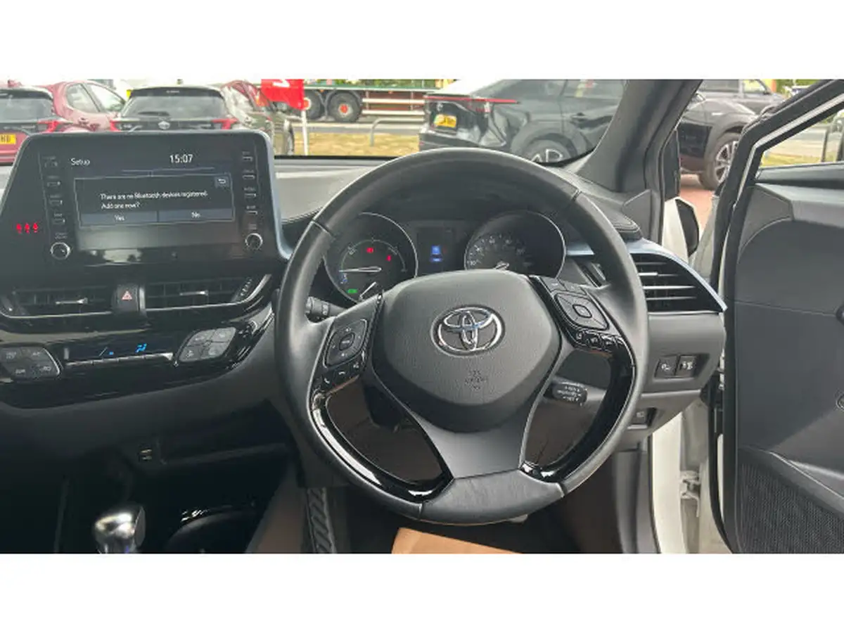 2020-toyota-c-hr-18-vvt-i-design-big-5