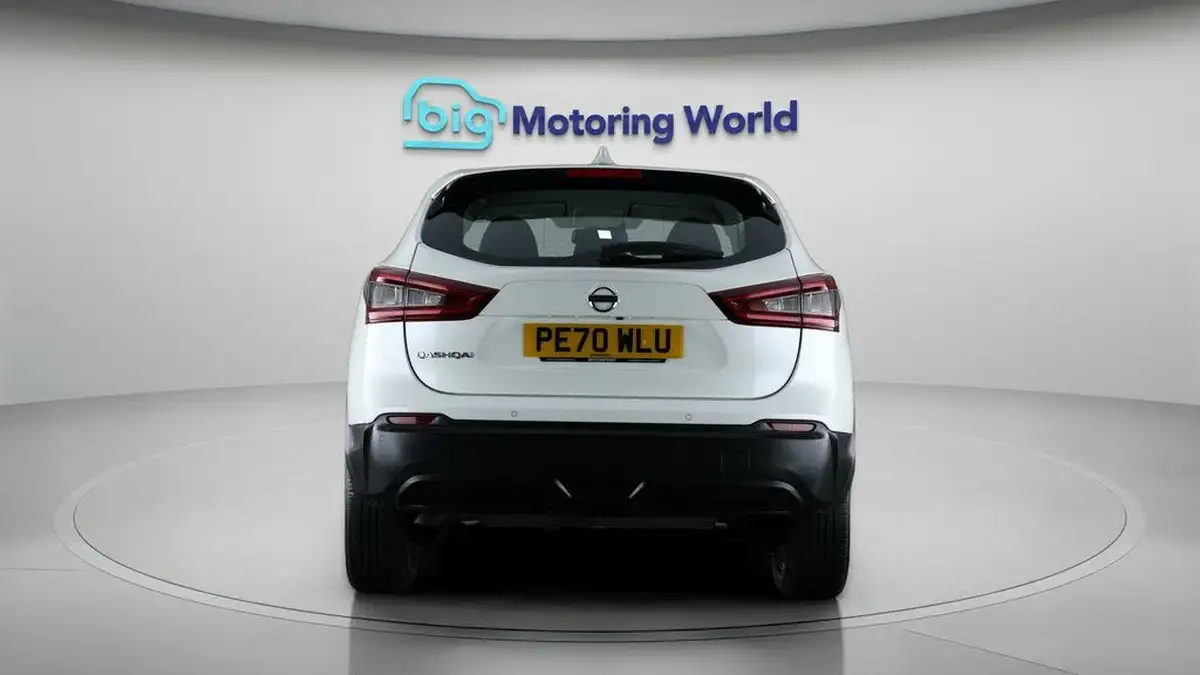 2020-nissan-qashqai-13-dig-t-acenta-premium-140ps-big-6