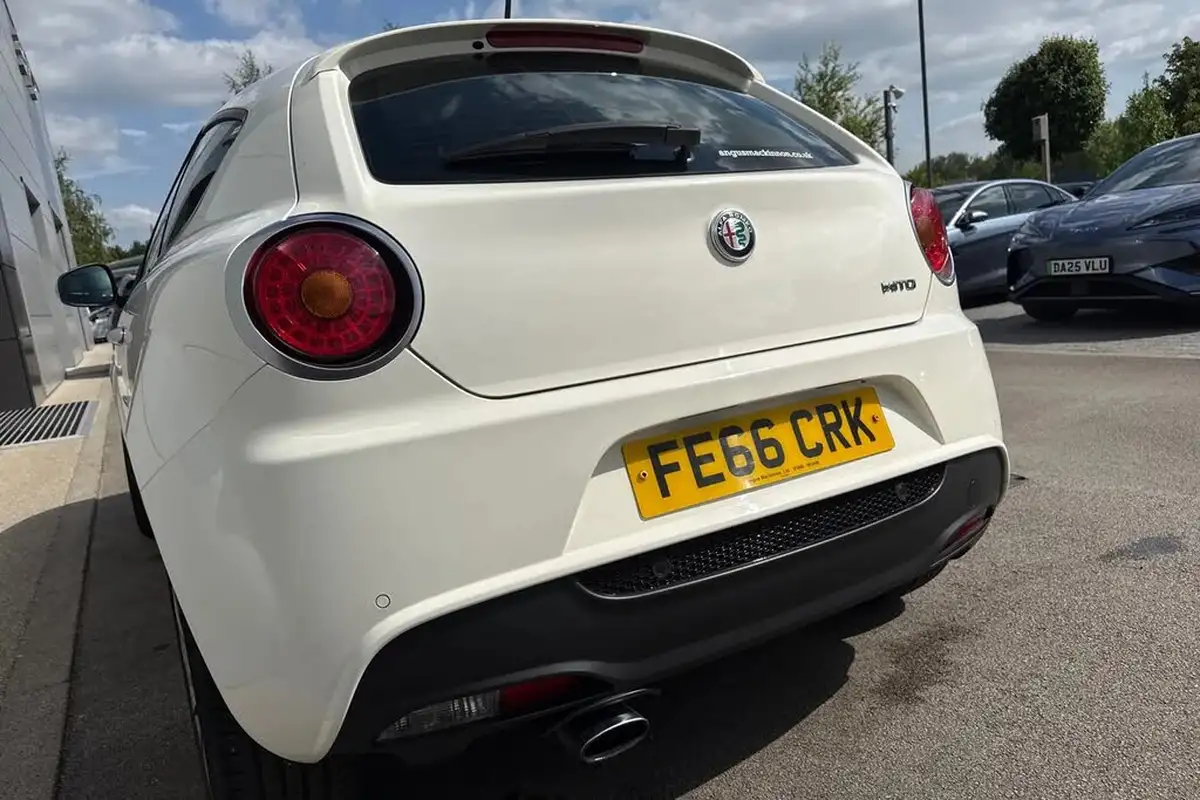 2016-alfa-romeo-mito-09-super-big-7