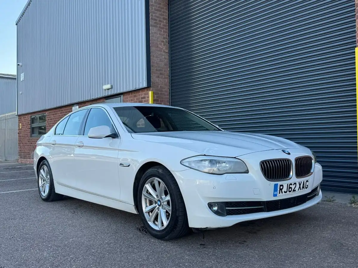 2013-bmw-5-series-20td-520d-se-saloon-4d-auto-big-1