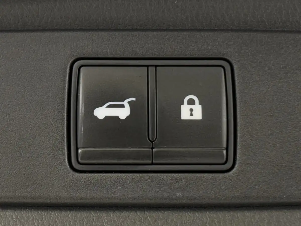 2022-nissan-qashqai-13-dig-t-tekna-158ps-xtronic-big-12