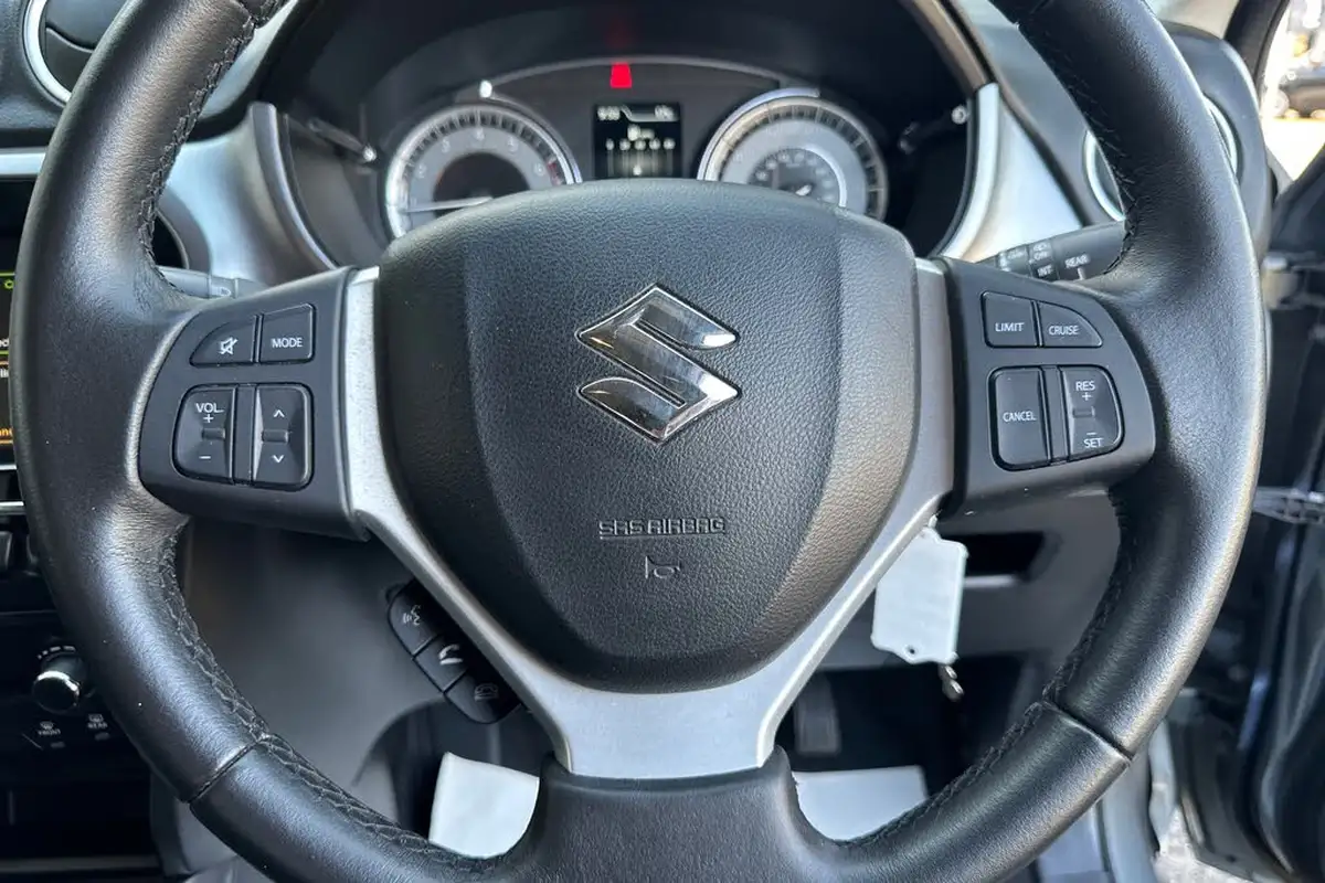 2019-suzuki-vitara-10-boosterjet-sz-t-big-33