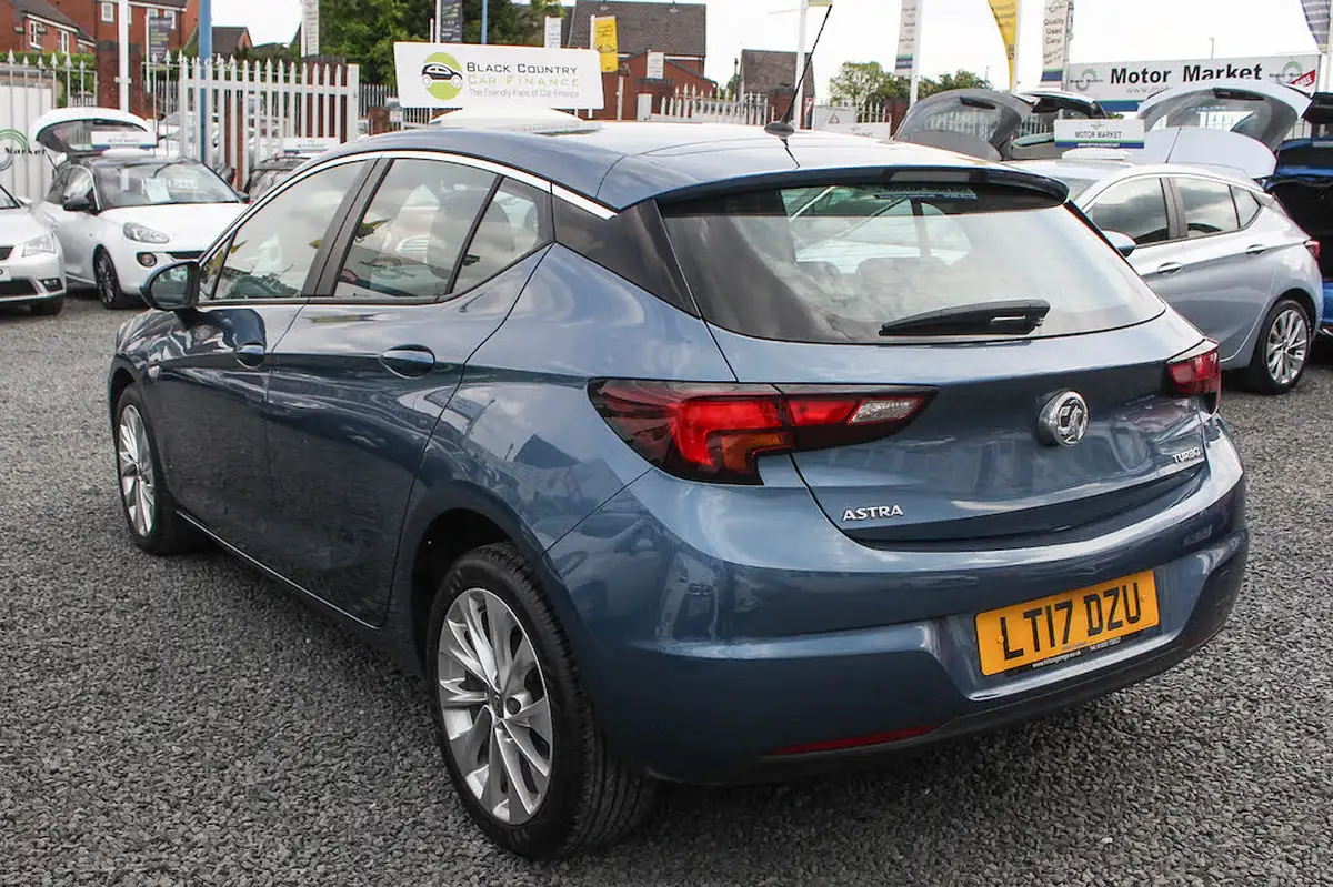 2017-vauxhall-astra-14i-16v-turbo-energy-big-7