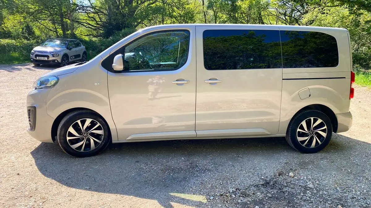2018-citroen-spacetourer-20bluehdi-flair-m-180ps-etg6-big-7