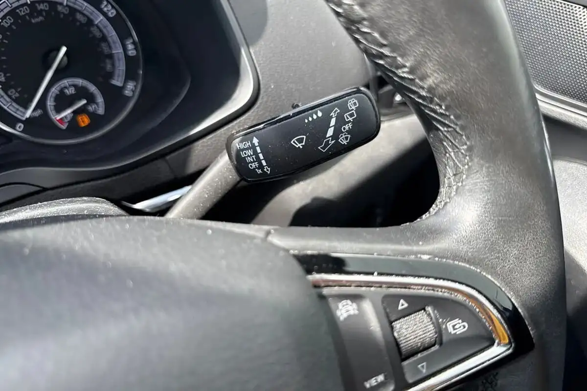 2019-skoda-karoq-20tdi-se-big-57