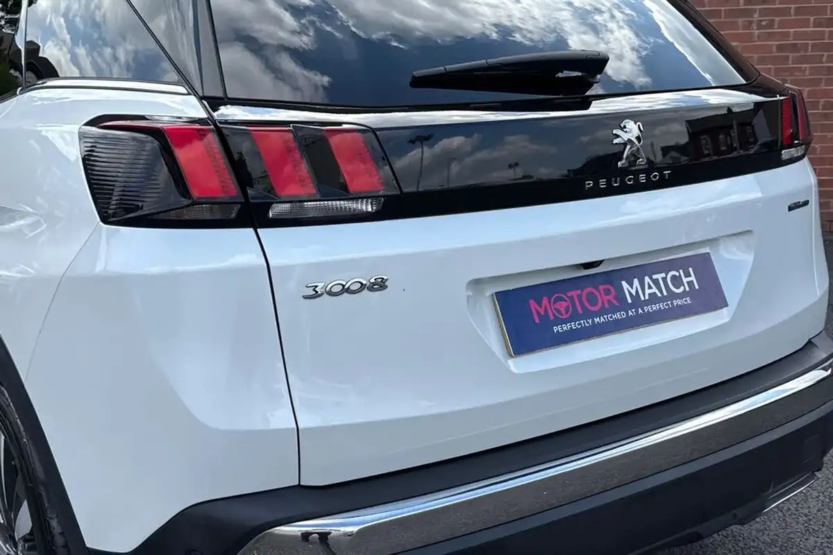 2019-peugeot-3008-suv-12-puretech-gt-line-premium-big-14