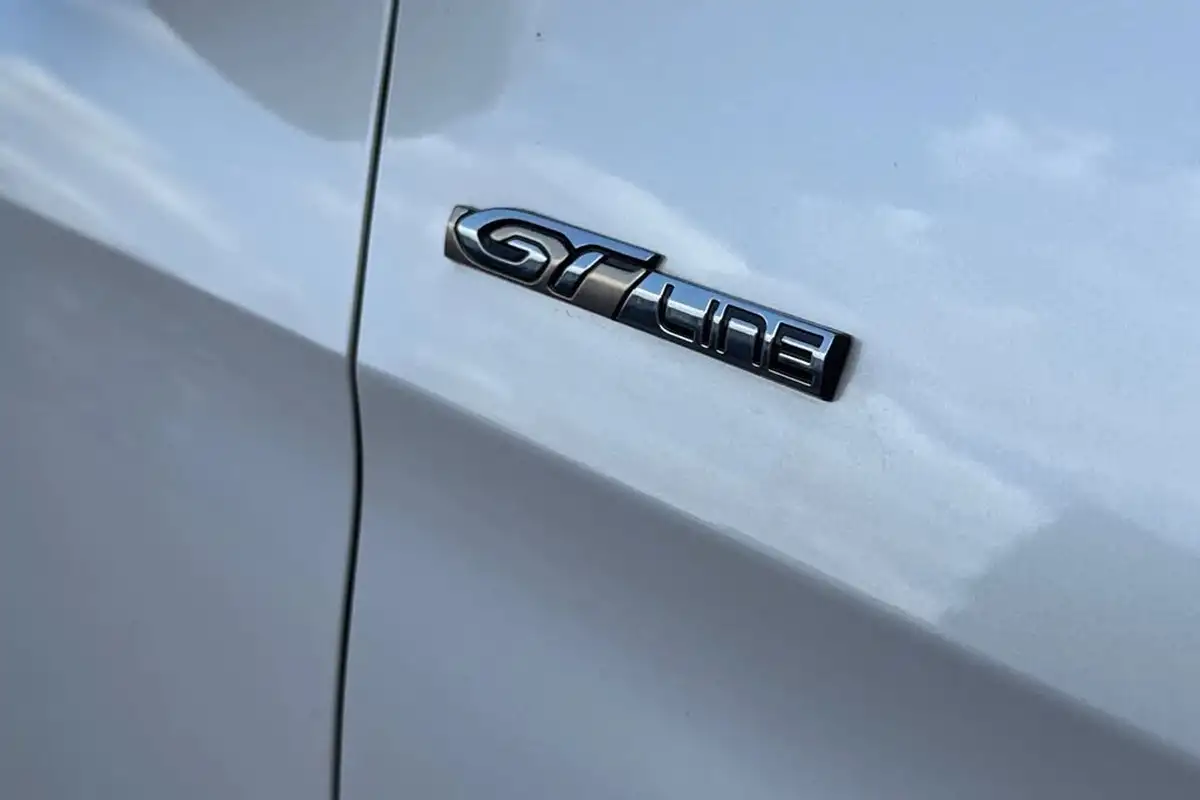 2019-peugeot-3008-suv-12-puretech-gt-line-premium-big-38