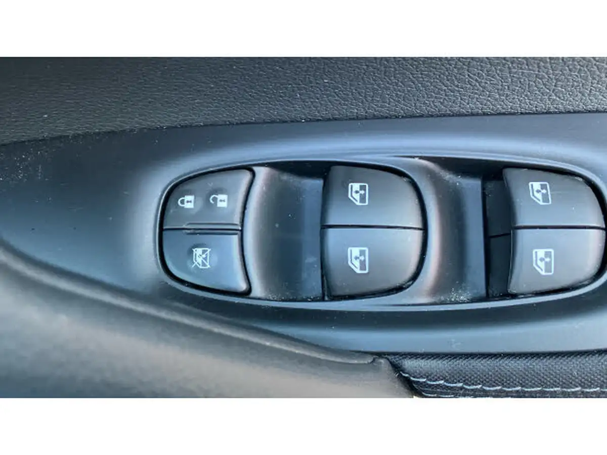 2021-nissan-qashqai-13-dig-t-n-connecta-140ps-big-40