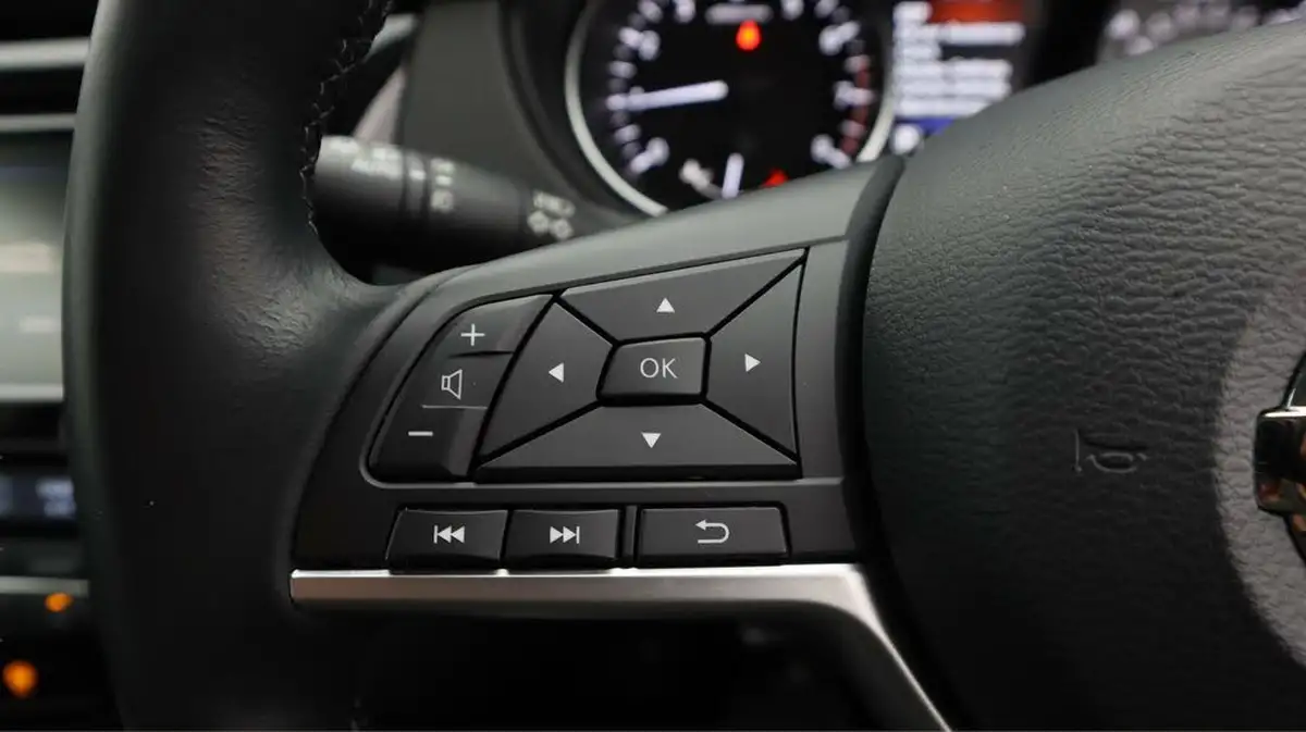 2021-nissan-qashqai-13-dig-t-acenta-premium-158ps-xtronic-big-23