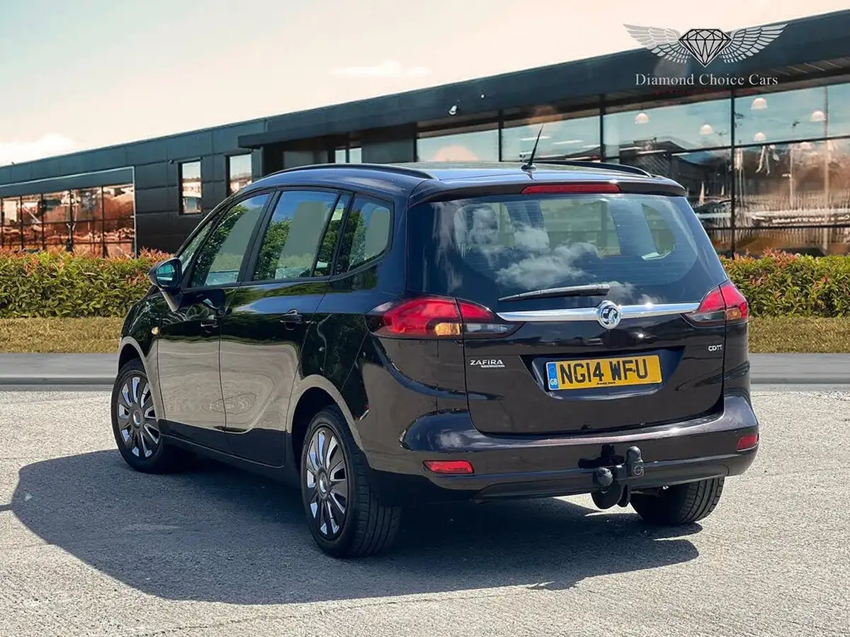 2014-vauxhall-zafira-tourer-20td-exclusiv-130ps-big-3