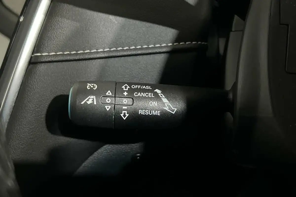 2021-mg-mg5-e-exclusive-ev-long-range-big-28