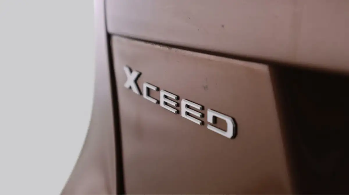 2021-kia-xceed-15-t-gdi-3-big-21