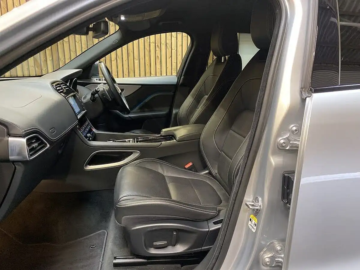 2018-jaguar-f-pace-20-i4d-r-sport-180ps-awd-auto-big-68